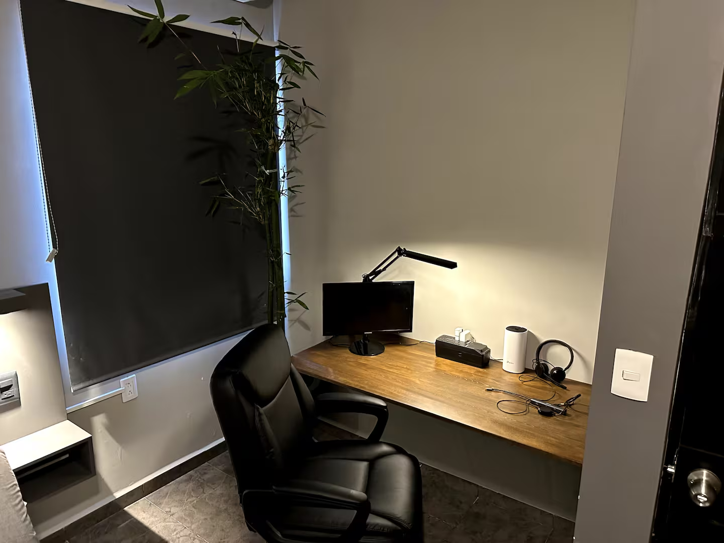 Home office espacio de trabajo departamento Depas Zenzen MTY Monterrey